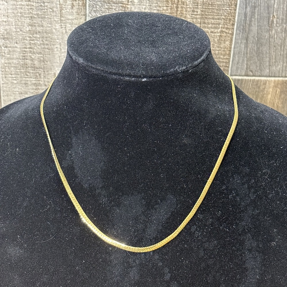 Vintage Avon Gold Tone Flat Herringbone Snake Chain Necklace 70s 80s Signed
